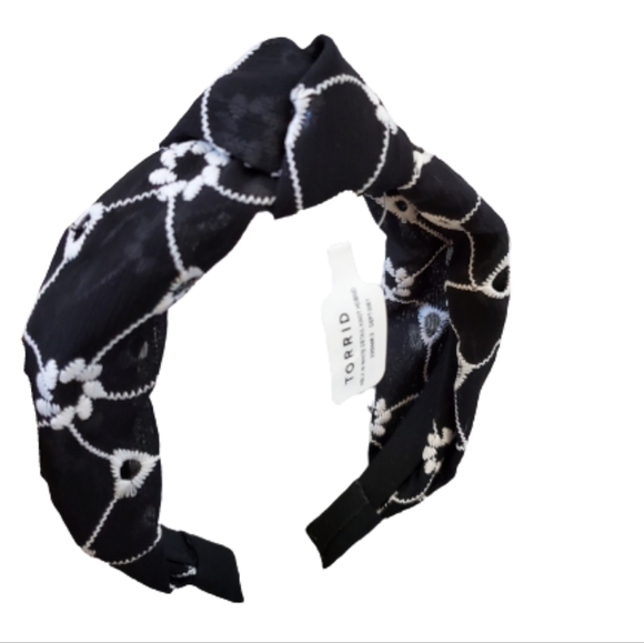 Torrid embroidered knot headband, black - Picture 4 of 4